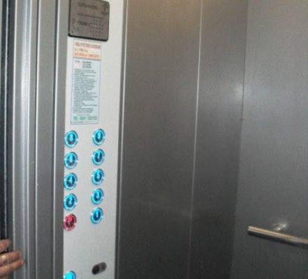 Urgenţă în Mamaia: s-a blocat un lift dintr-un hotel
